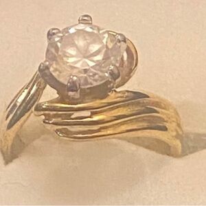 Vintage 18KGE Anniversary Ring size 6
GE is Gold Electro Plate
